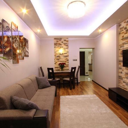 Apartament H&P Gold Apartman Varsó Kültér fotó
