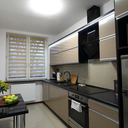 Apartament H&P Gold Apartman Varsó Kültér fotó
