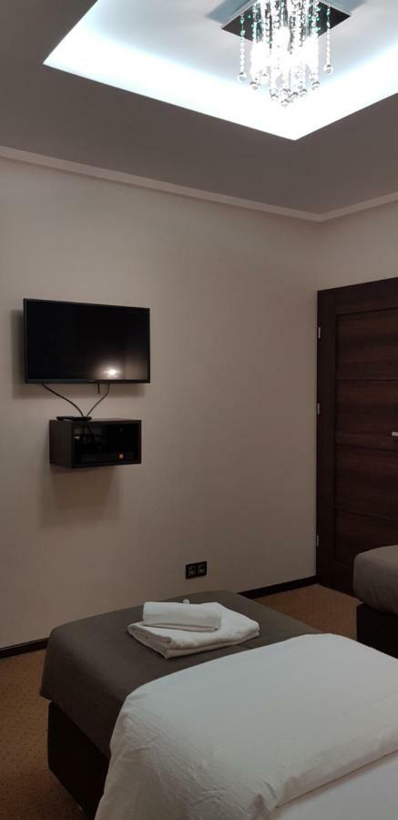 Apartament H&P Gold Apartman Varsó Kültér fotó